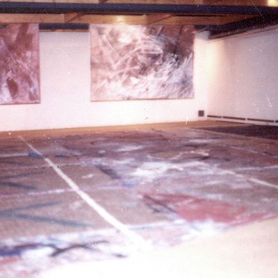 Frederick Bunsen  working with a large space : Galerie d'Esplanade de la Defense