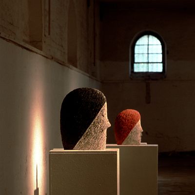 Bunsen, Kränzlein  CSeptember 2001: Frederick Bunsen, Installation and Dieter Kraenzlein, sculpture. : Bunsen, Kränzlein, Ludwigsburg