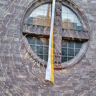 Eine Lichtinstallation auf der Fassade der Domkirche St. Eberhard Stuttgart  von den Künstlern Frederick D. Bunsen (Ammerbuch) und Philipp Contag-Lada (Stuttgart), 27. Mai 2022  Lichtinstallation von Frederick Bunsen und Philipp Contag-Lada : St. Eberhard Stuttgart, Lichtinstallation, Bunsen, Contag-Lada, Kunst