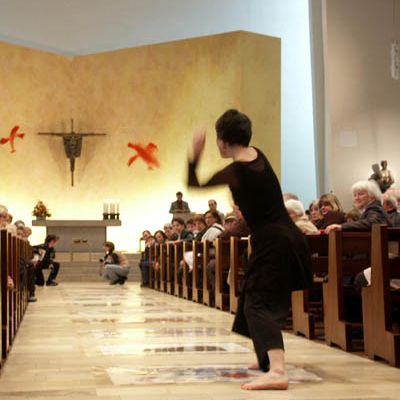 Susanne  Lehrer  Tanzperformance "Schauen mit den Füße" : Susanne  Lehrer