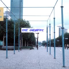 Die Gruppe  "Clausur" avec "Die Gruppe" : Galerie d'Esplanade de la Defense