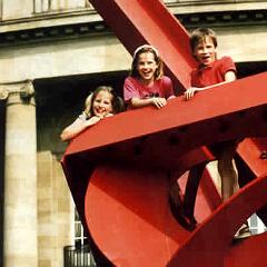 Mark di Suvero, Sculpture in Stuttgart  Mark di Suvero sculpture with 3 Bunsen children : Mark di Suvero, sculpture, Bunsen